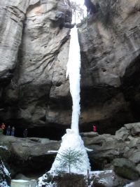 Die Gautschgrotte im Winter 2012